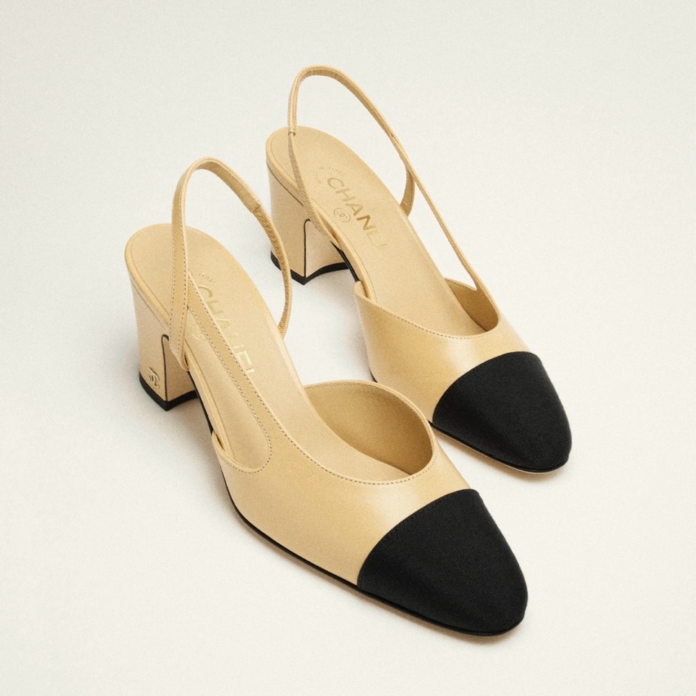 Chanel Classic Slingback 💛🖤